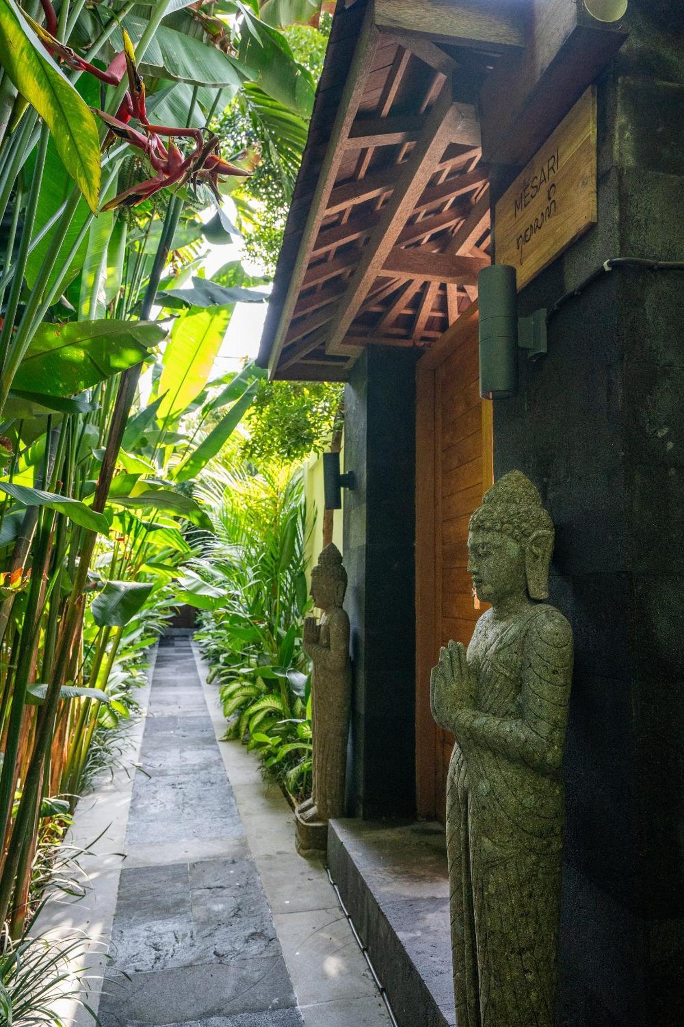The Gardens Seminyak Hotel Bagian luar foto